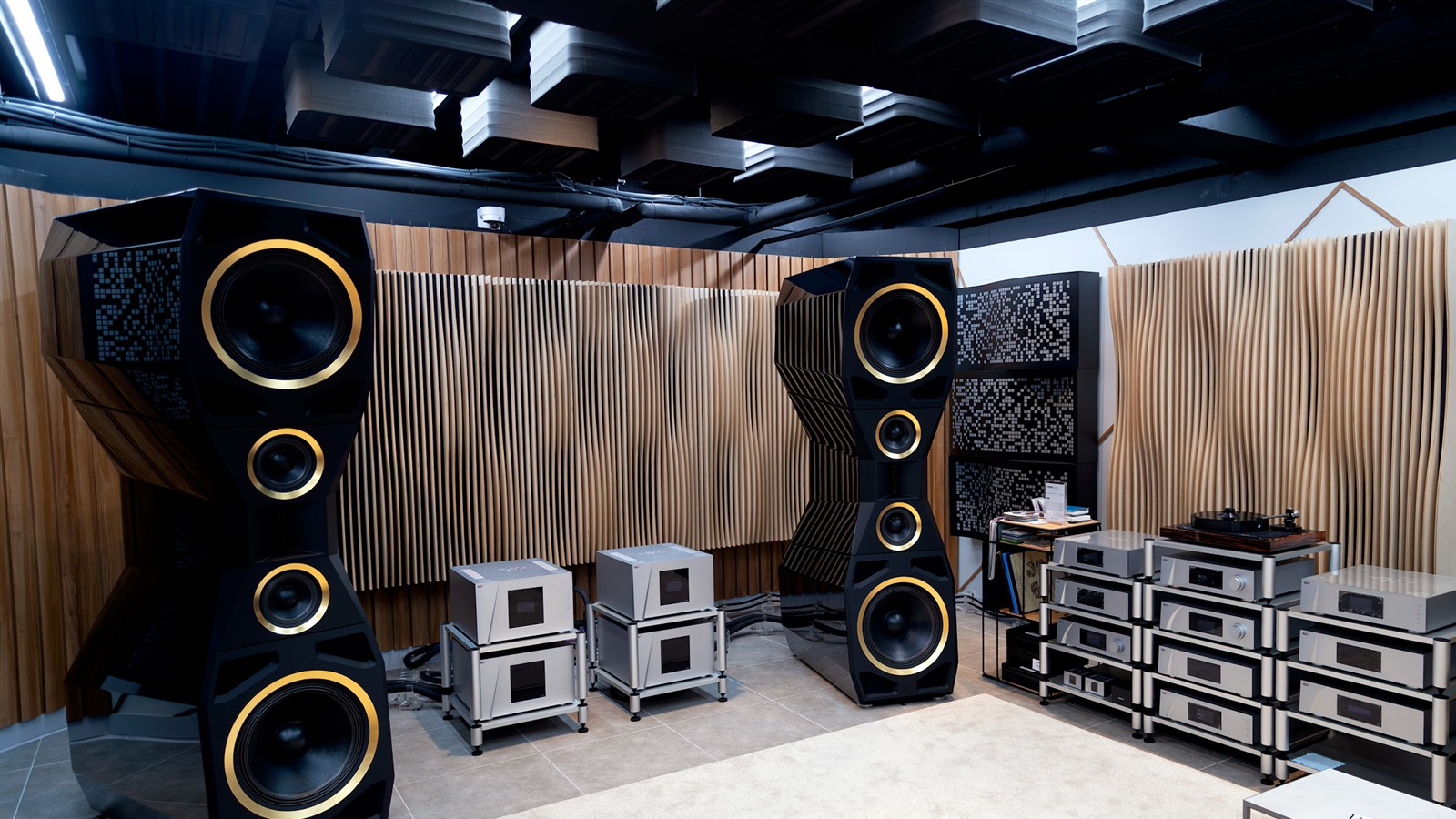 The CH Precision and Göbel Divin Majestic system used for Norah Jones’s Don’t Know Why at KD Sound